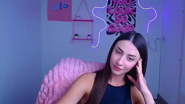 Snapshot of AlisaBubbles chatting on 10/25/25, 11:42 AlisaBubbles online show from 10/25/25, 11:42