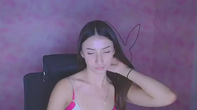 Snapshot of AlisaBubbles chatting on 10/10/25, 12:39 AlisaBubbles online show from 10/10/25, 12:39