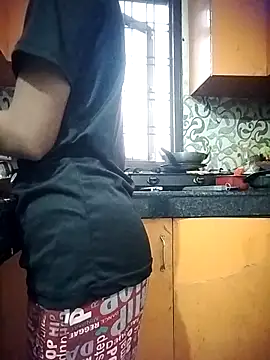 Snapshot of Rawat-anjali chatting on 09/10/25, 01:10 Rawat-anjali online show from 09/10/25, 01:10