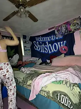 shortywidaphatty online show from 12/17/25, 01:38