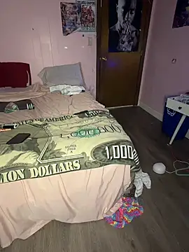 Snapshot of shortywidaphatty chatting on 12/21/25, 01:46 shortywidaphatty online show from 12/21/25, 01:46