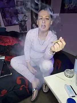 Snapshot of shortywidaphatty chatting on 03/29/26, 10:17 shortywidaphatty online show from 03/29/26, 10:17