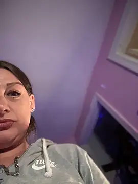 shortywidaphatty online show from 10/28/25, 01:21