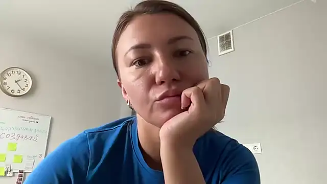 Caliraa online show from 07/11/26, 10:26