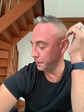 Marronglace1 online show from 10/03/25, 10:17