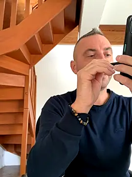 Marronglace1 online show from 10/24/25, 09:41