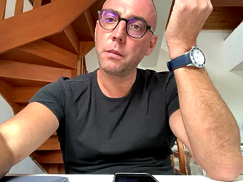 Marronglace1 online show from 10/08/25, 12:17