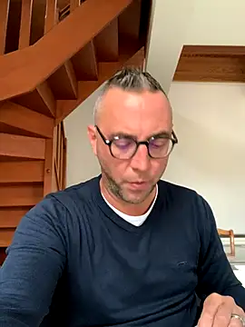 Marronglace1 online show from 10/10/25, 08:15