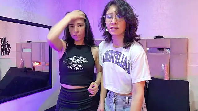 Snapshot of jupiterysaturno chatting on 09/10/25, 04:17 jupiterysaturno online show from 09/10/25, 04:17