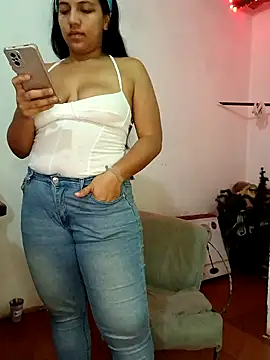 girlpee online show from 11/13/25, 12:09