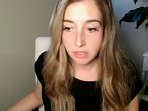 SuggestiveBehavior online show from 09/25/25, 03:29