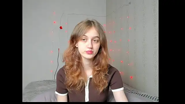 Snapshot of dreamy_pollyyy chatting on 05/13/26, 06:48 dreamy pollyyy online show from 05/13/26, 06:48