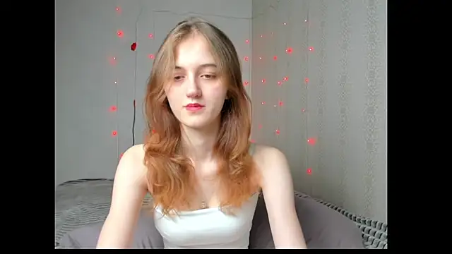Snapshot of dreamy_pollyyy chatting on 05/16/26, 08:19 dreamy pollyyy online show from 05/16/26, 08:19