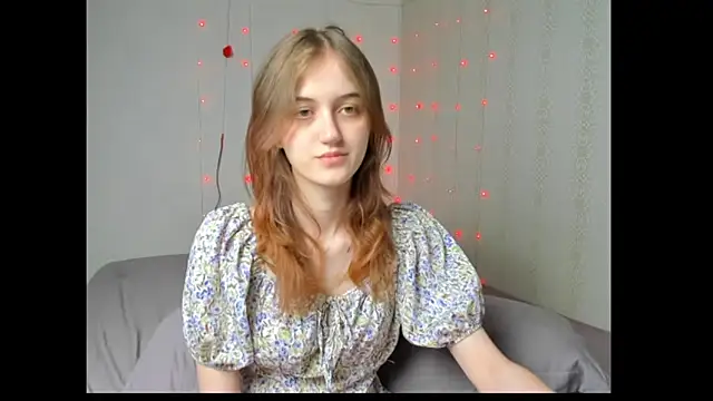 Snapshot of dreamy_pollyyy chatting on 04/19/26, 08:11 dreamy pollyyy online show from 04/19/26, 08:11