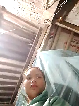 Huyen x online show from 12/03/25, 01:17