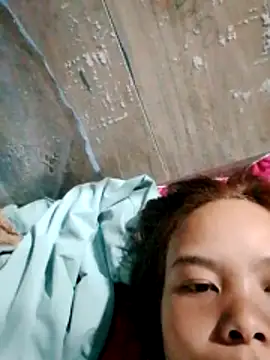 Huyen x online show from 12/15/25, 01:06