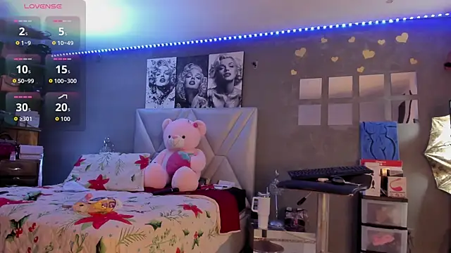 sexyzoe 69 online show from 10/22/25, 10:08