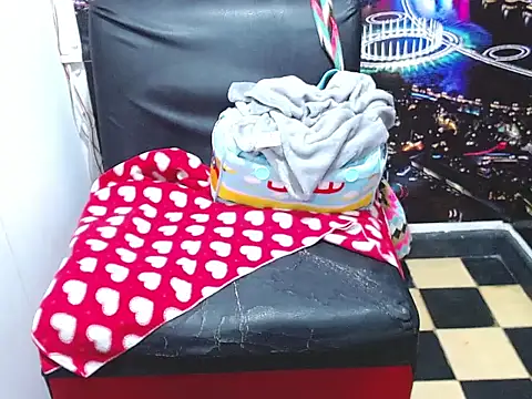 Snapshot of susana_nastyy chatting on 09/12/25, 02:06 susana nastyy online show from 09/12/25, 02:06
