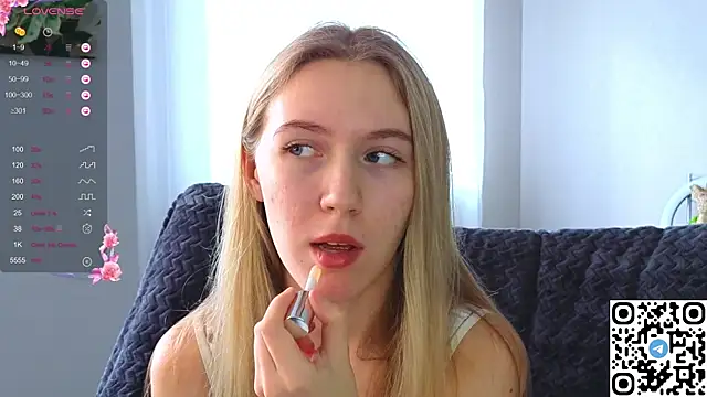 Succubelle online show from 10/26/25, 06:14