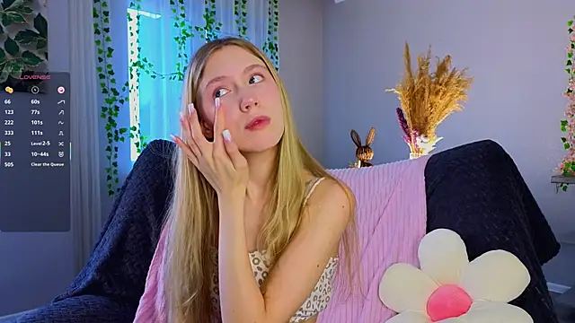 Succubelle online show from 12/16/25, 07:12