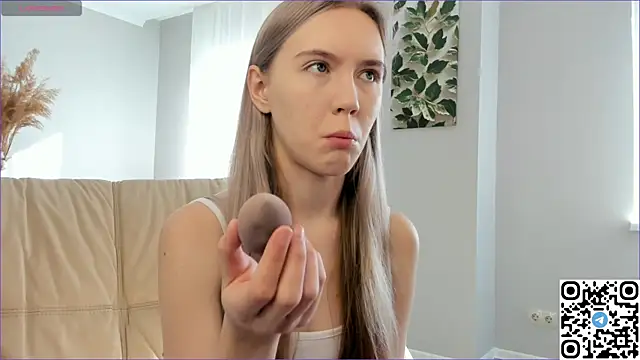 Succubelle online show from 10/02/25, 06:17