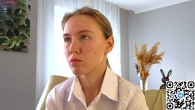 Succubelle online show from 10/17/25, 06:06