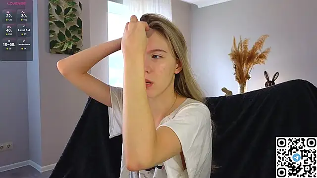 Succubelle online show from 10/11/25, 06:14