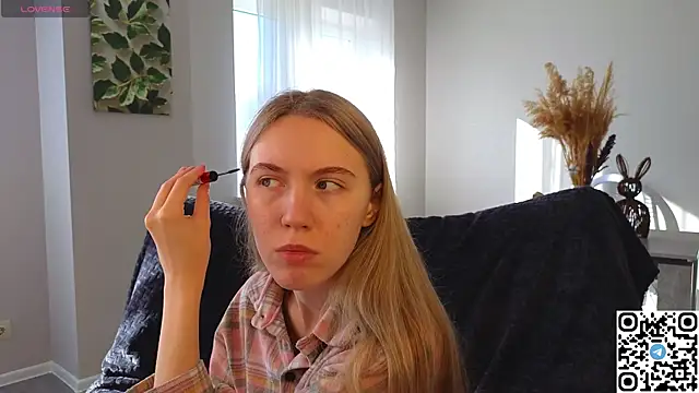 Succubelle online show from 10/04/25, 06:15