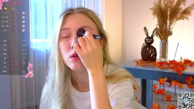 Succubelle online show from 11/08/25, 06:17