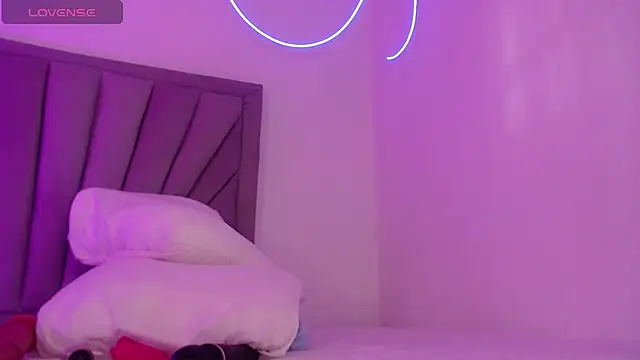 Fiorela 1 online show from 04/15/26, 11:49