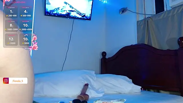 Fiorela 1 online show from 11/23/25, 04:44