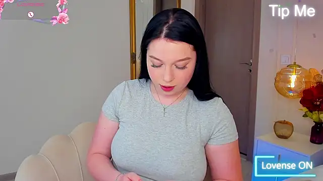 LexiePat online show from 04/17/26, 12:19