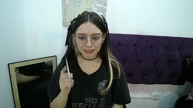 SofiaKitty-love online show from 12/05/25, 06:28