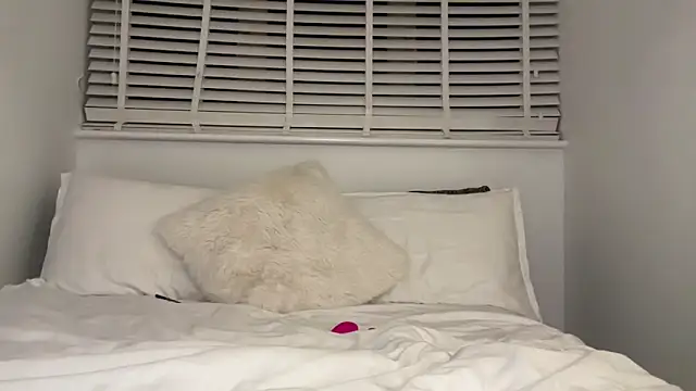 misstressmiaa online show from 11/28/25, 12:33