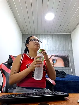 susan mooree online show from 11/28/25, 06:41