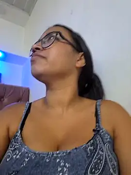 susan mooree online show from 11/15/25, 07:07