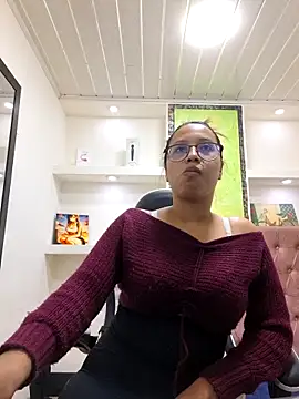 susan mooree online show from 11/19/25, 07:25