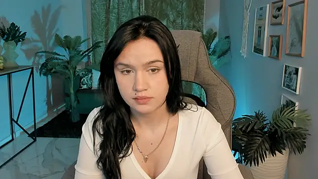 MonicaFarmer online show from 02/12/26, 02:22