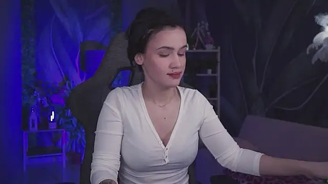 MonicaFarmer online show from 03/22/26, 02:37