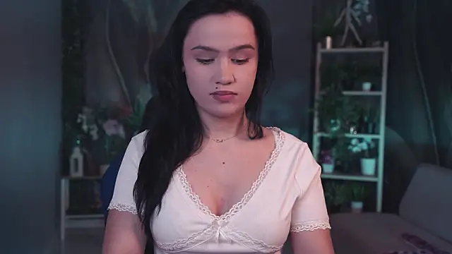 MonicaFarmer online show from 03/05/26, 08:38