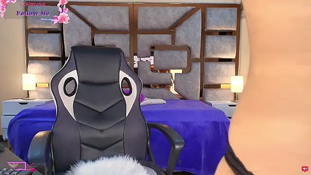 ANABELL BROWN online show from 01/12/26, 07:31