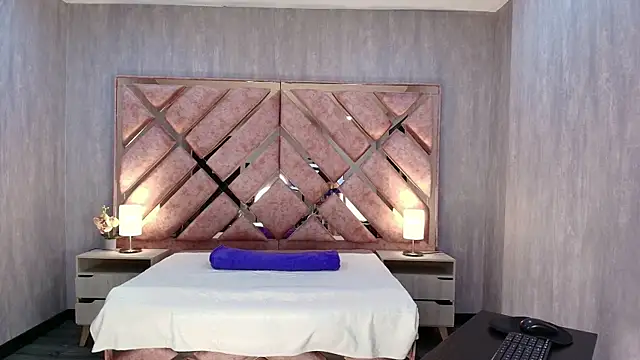 Snapshot of ANABELL_BROWN chatting on 11/25/25, 07:47 ANABELL BROWN online show from 11/25/25, 07:47