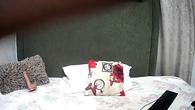 pinkyxbarbie2 online show from 12/18/25, 08:56