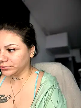 Snapshot of Megaan__More chatting on 10/13/25, 02:02 Megaan More online show from 10/13/25, 02:02