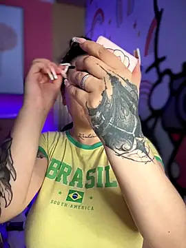 Snapshot of Megaan__More chatting on 12/04/25, 02:21 Megaan More online show from 12/04/25, 02:21