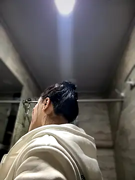 Snapshot of Megaan__More chatting on 10/08/25, 02:35 Megaan More online show from 10/08/25, 02:35