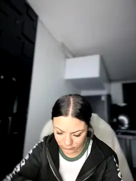 Snapshot of Megaan__More chatting on 10/28/25, 02:56 Megaan More online show from 10/28/25, 02:56