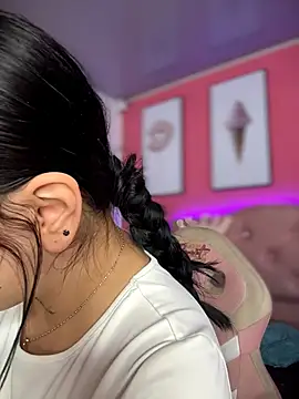 Megaan  More online show from 12/21/25, 02:35