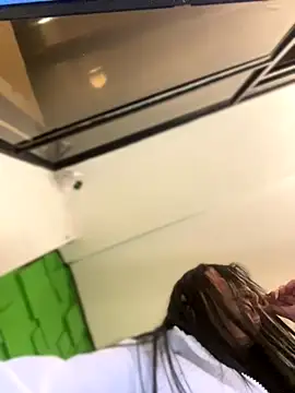 Snapshot of Megaan__More chatting on 09/18/25, 02:47 Megaan More online show from 09/18/25, 02:47