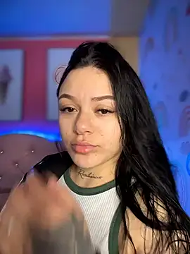 Snapshot of Megaan__More chatting on 12/01/25, 02:01 Megaan More online show from 12/01/25, 02:01